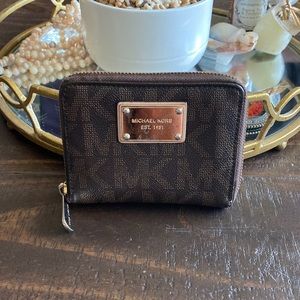 Michael Kors Zip Around MK leather wallet